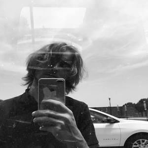 Meet your Posher, Carson e.